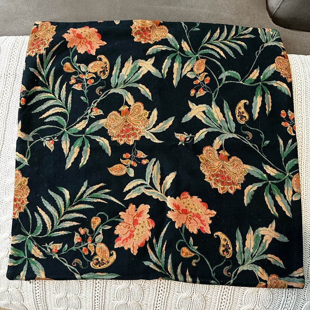 LAST CHANCE West elm 20x20 accent pillow. Reversible pattern